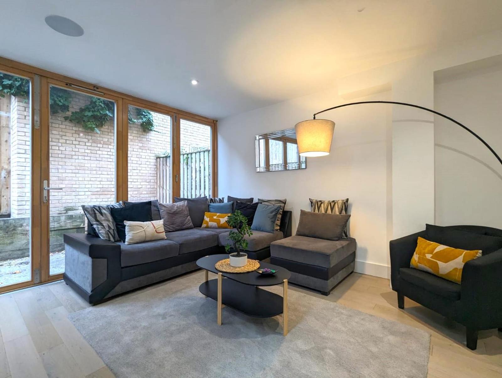 Ferienwohnung Luxurious & Modern Townhouse In Hammersmith London Exterior foto